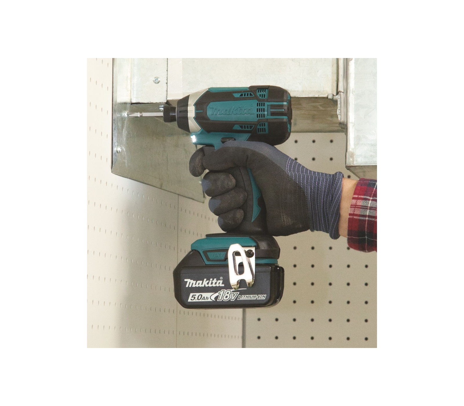 Cordless impactor MAKITA (DTD152Z), 18 V